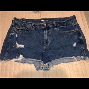 Old navy boyfriend shorts